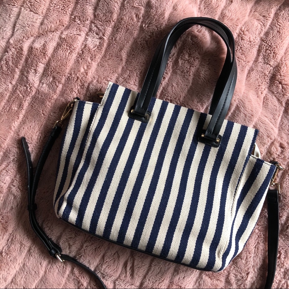 *TEMP SALE* NEW Stitch Fix striped crossbody